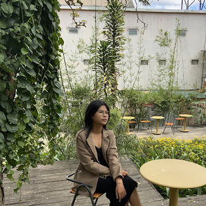 Meet your Posher, Le thi kieu